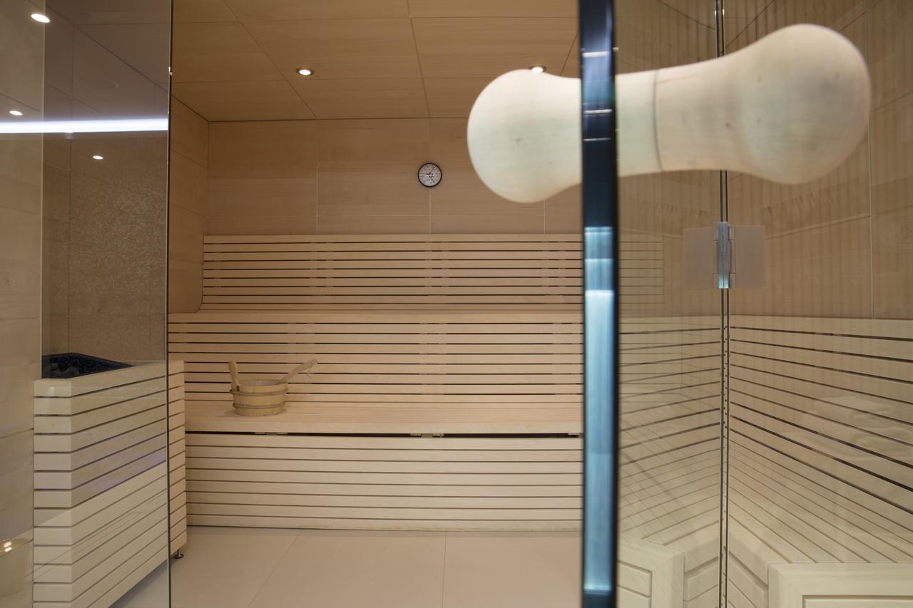 ホテル メゾン ブレゲ パリ エクステリア 写真 A Finnish sauna